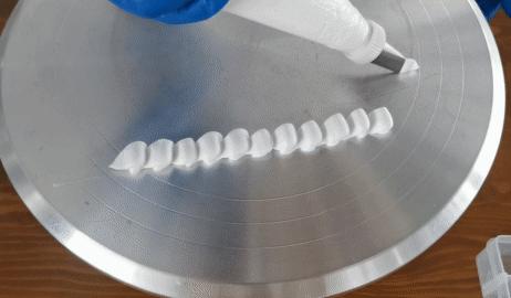 蛋糕渐变用什么裱花嘴,做蛋糕裱花嘴最实用的是哪种