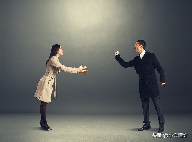 你和老板谈工资老板和你谈感情,你跟老板谈工资老板跟你谈格局