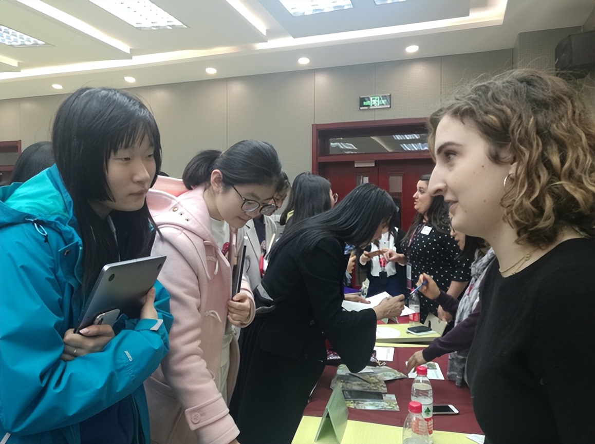 这所人附系学校，凭啥成为“小萌新”的梦中情校？秘密看这儿——