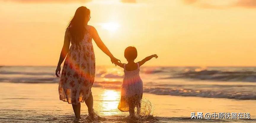 对幼儿进行心理健康的疏导,孩子心理敏感怎么按摩