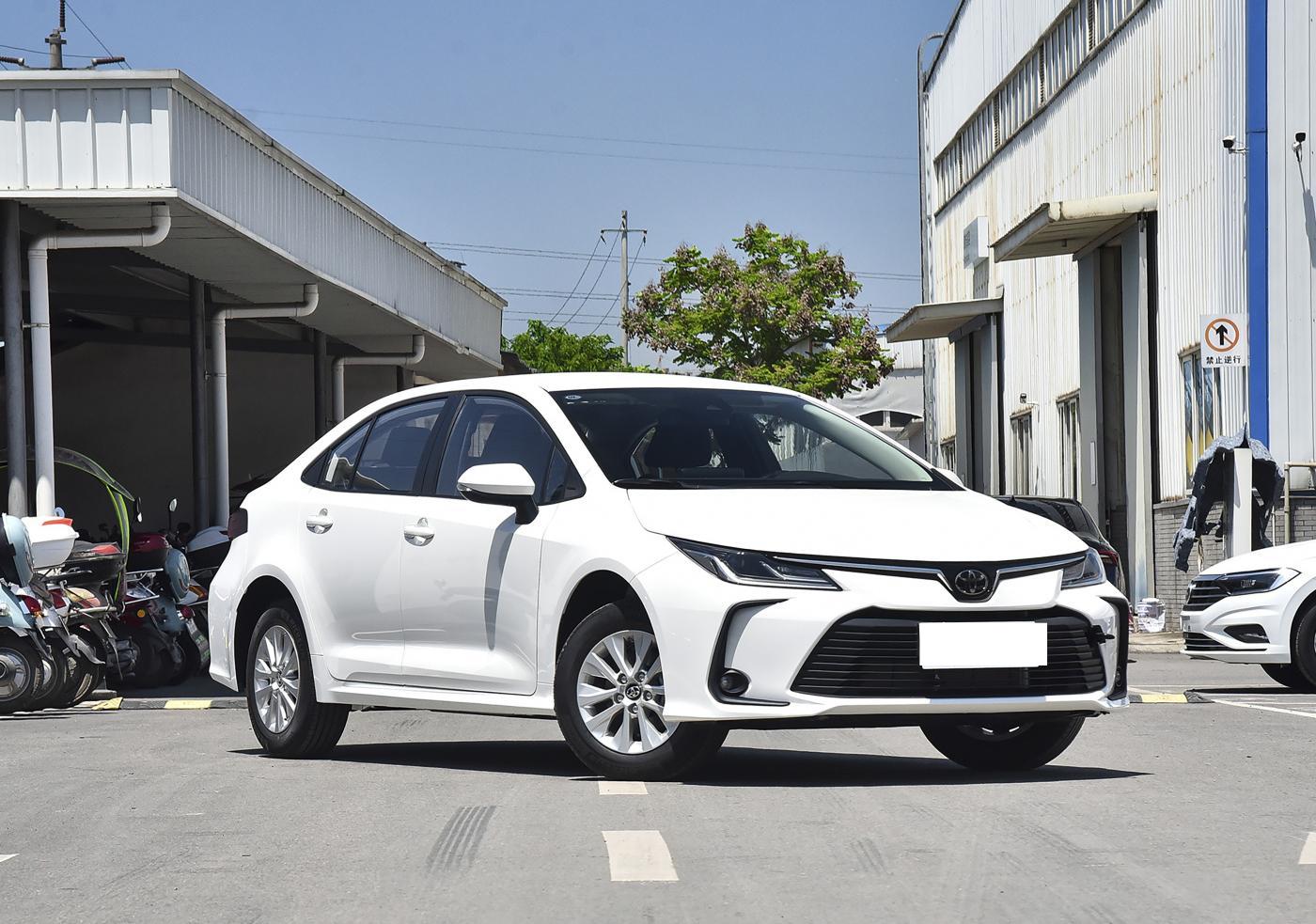 花9万买二手车值得吗,丰田卡罗拉裸车价最低多少