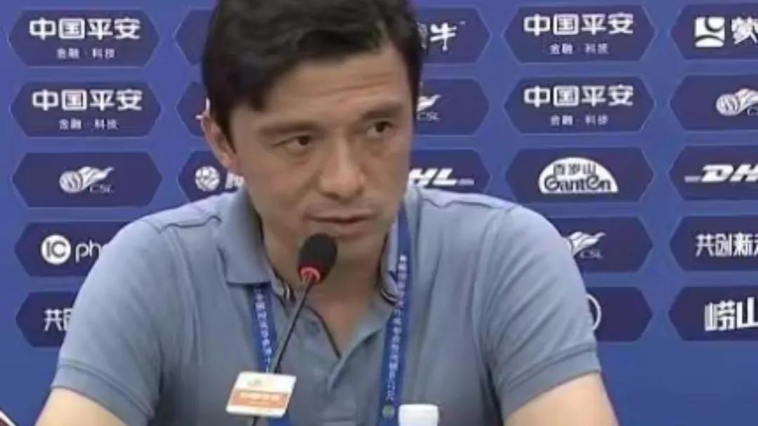 谢晖冲击疗法,谢辉赛前鼓励队员