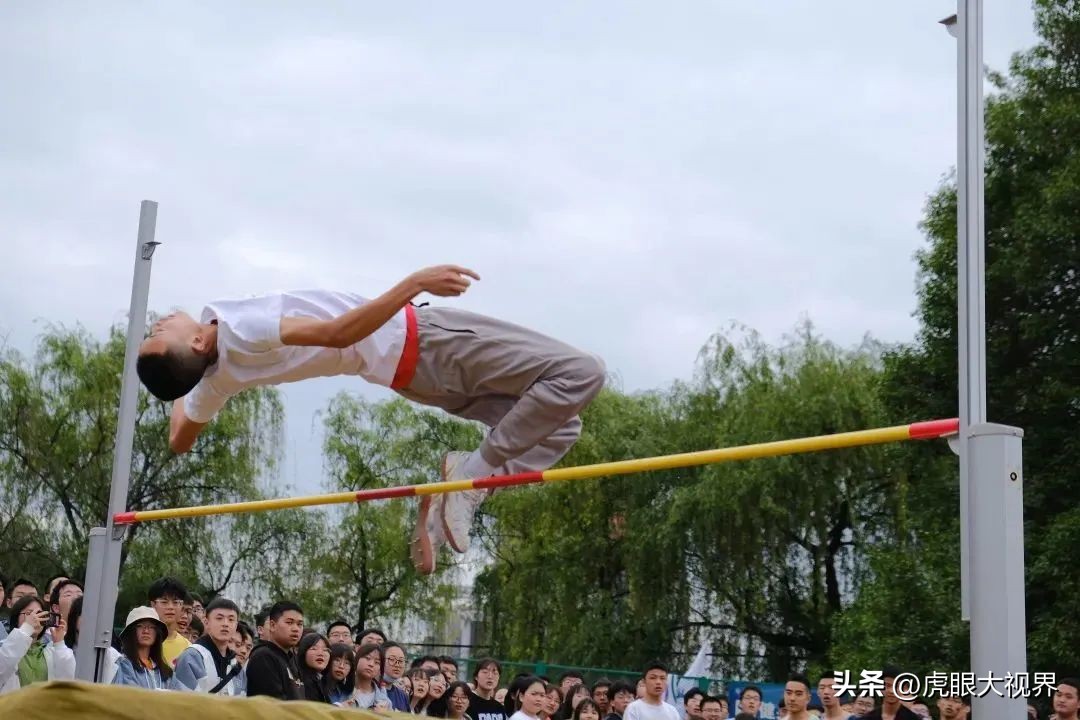 南山中学初中部怎么样,南山中学实验学校校门口