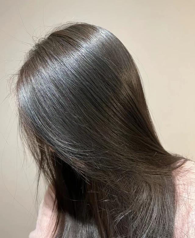 洗头发改善发质的正确方法,怎么洗头发可以改善发质和生发