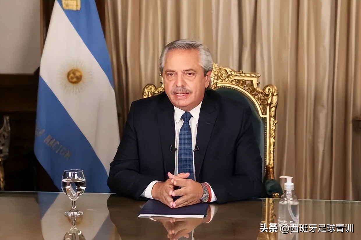 阿根廷队美洲杯夺冠总统接见,阿根廷男足回国迎接仪式