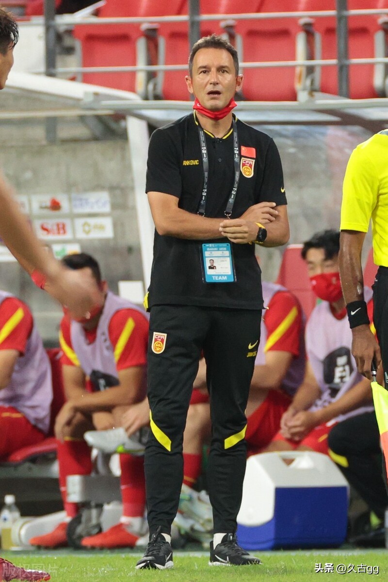 国足主帅新人选被曝最新消息,国足新任主帅人选浮出水面