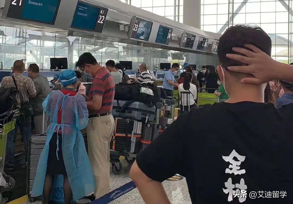 8.12加拿大入境实录：兄妹结伴乘国泰，广州-香港-多伦多顺利入境