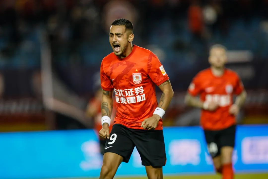 4-3！永远争第一北京国安回来了！绝杀长春亚泰后，距亚冠区2分