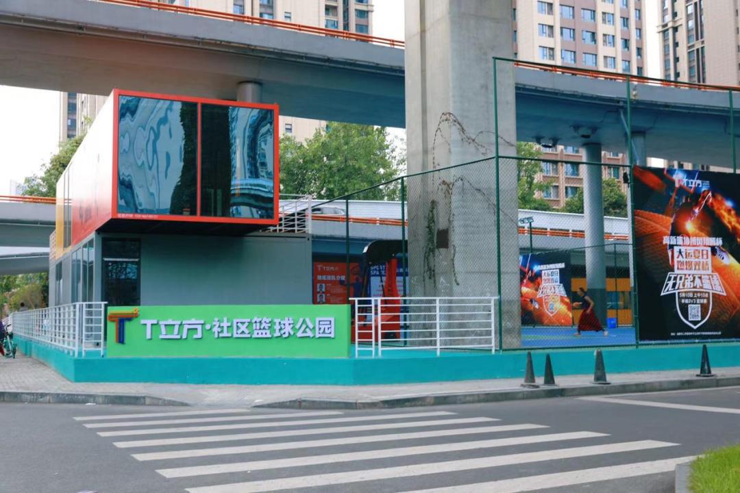 闄嗗啿杩愬姩瑙嗛,闄嗗啿楠戣