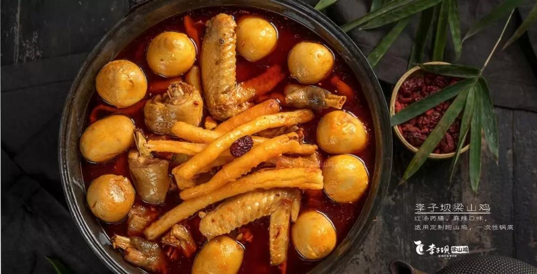 本地美食推荐网红餐厅春节 (春节不打烊网红餐厅)