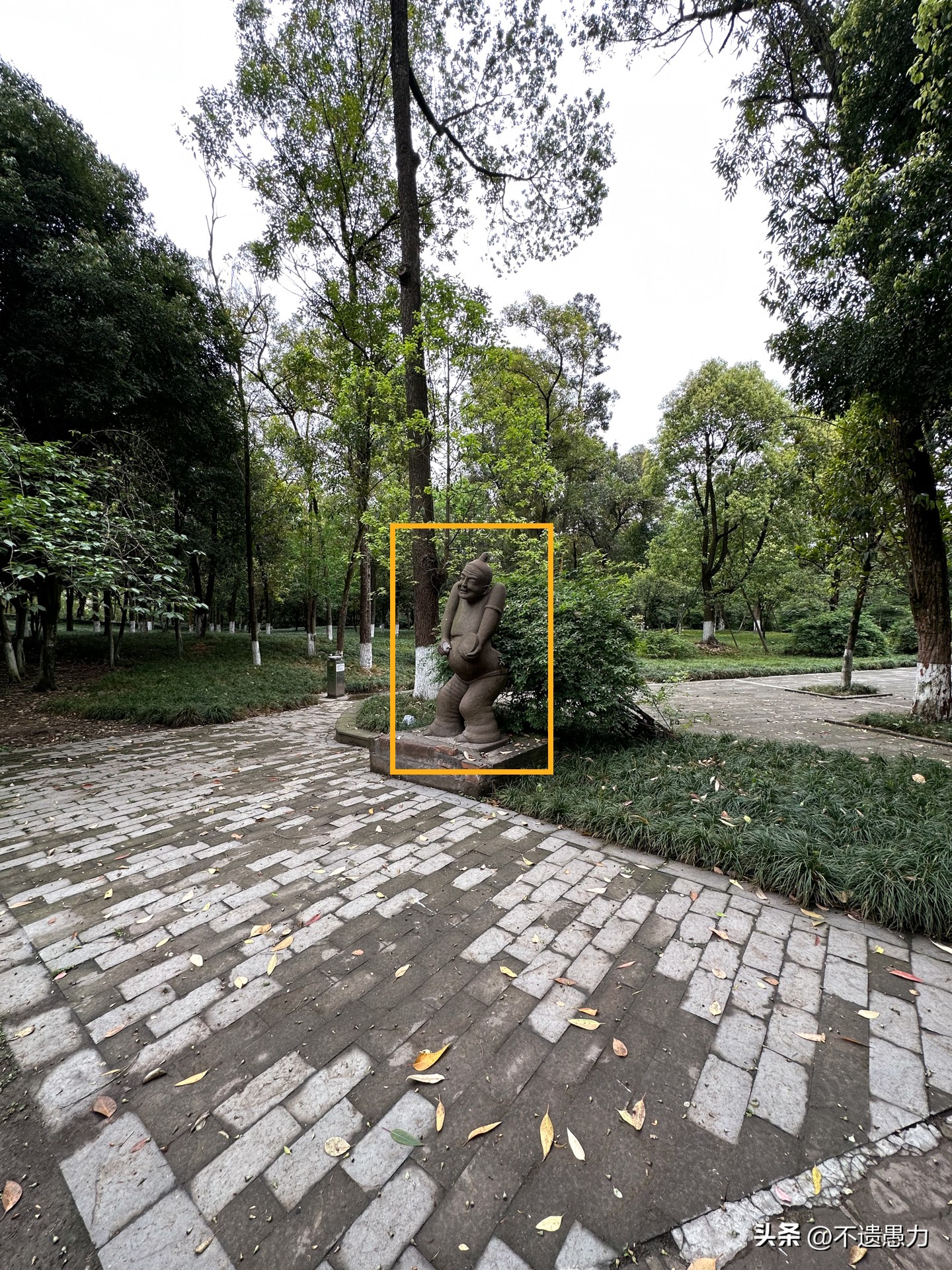 为什么现在手机摄像头越来越多,为什么手机摄像头越来越模糊了