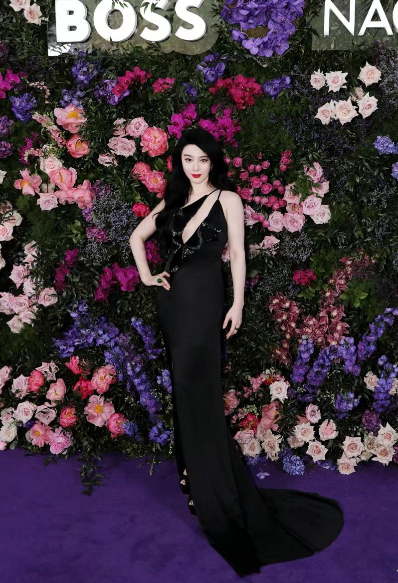 戛纳电影节闭幕范冰冰礼服,范冰冰戛纳闭幕式礼服刘诗诗