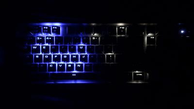 键盘灯不亮显示器无信号怎么处理,键盘灯亮显示器不亮什么原因