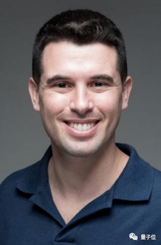 能写c语言代码的ai助手,会写c语言的ai