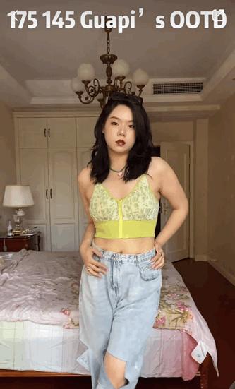 这个夏天一定要穿小吊带,夏天就是要穿上好看的小吊带