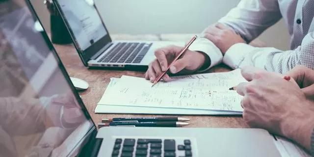 《一家路边彩票店是如何利用头条引流年营收过亿》