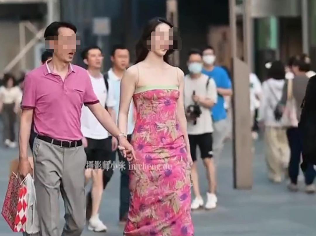 半小时狂销30万的裙子,一分钟卖爆了5000条的连衣裙