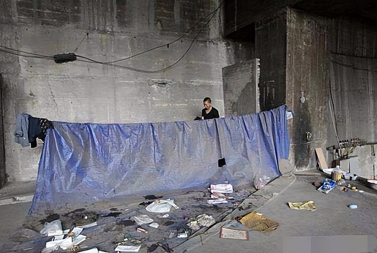 拾荒男子梦到一等奖数字，花18年写出彩票秘籍，直言：能赚800亿