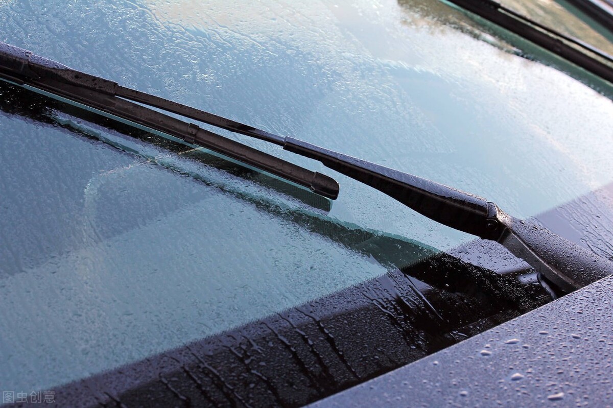 雨刷不喷水了怎么回事,雨刷不工作了怎么回事