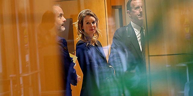 马云2012年央视对话全程,2015马云达沃斯对话