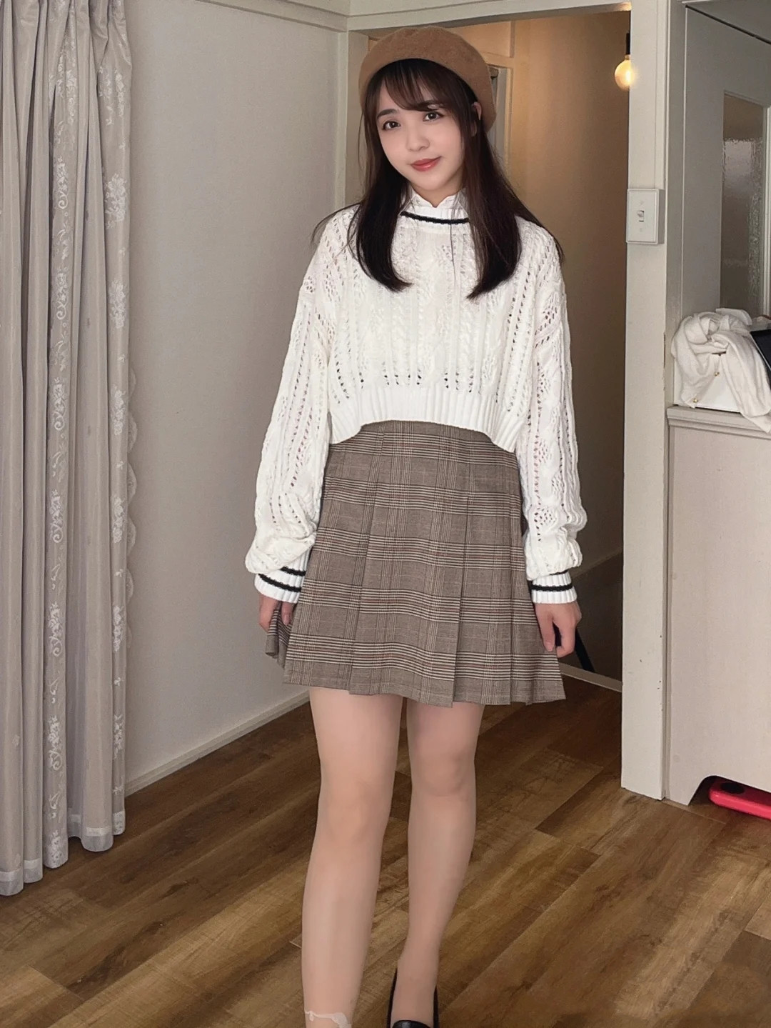 女子模仿日杂穿搭惊艳众人！网友：我缺的是衣服吗？是她的身材
