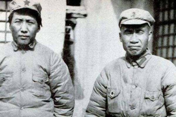 毛主席战略眼光有多远?面对30万国军,为何让部队原地睡三天?