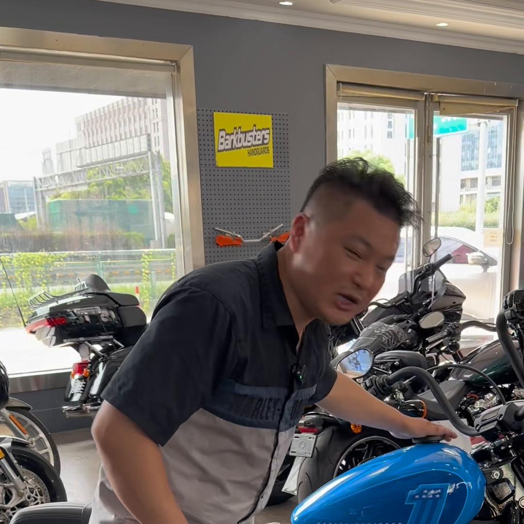 新款哈雷街霸评测,哈雷x48与街霸对比