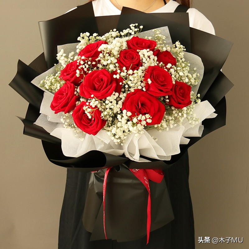 第三次见面送花给女生送什么花,送女朋友送花送什么花比较好