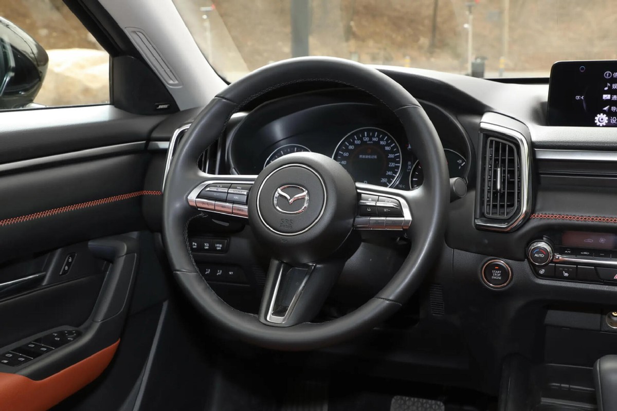 粗犷且大气广州车展聊马自达cx-50,中大型suv黑马出现评捷尼赛思gv80