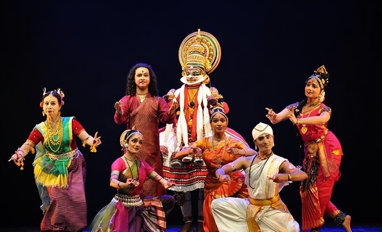 古印度舞蹈婆罗多,印度古典舞大约发源于哪个世纪