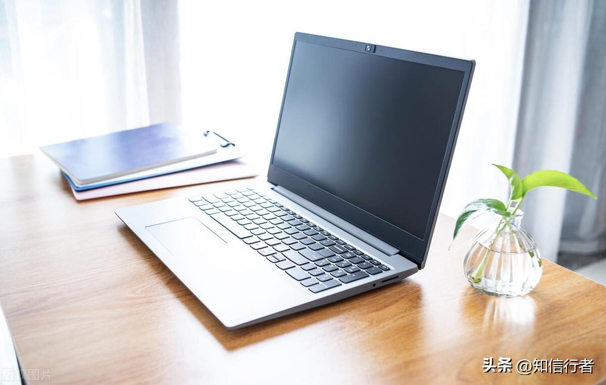 逆向思维：普通人怎么输出有趣的内容，通过自媒体赚钱