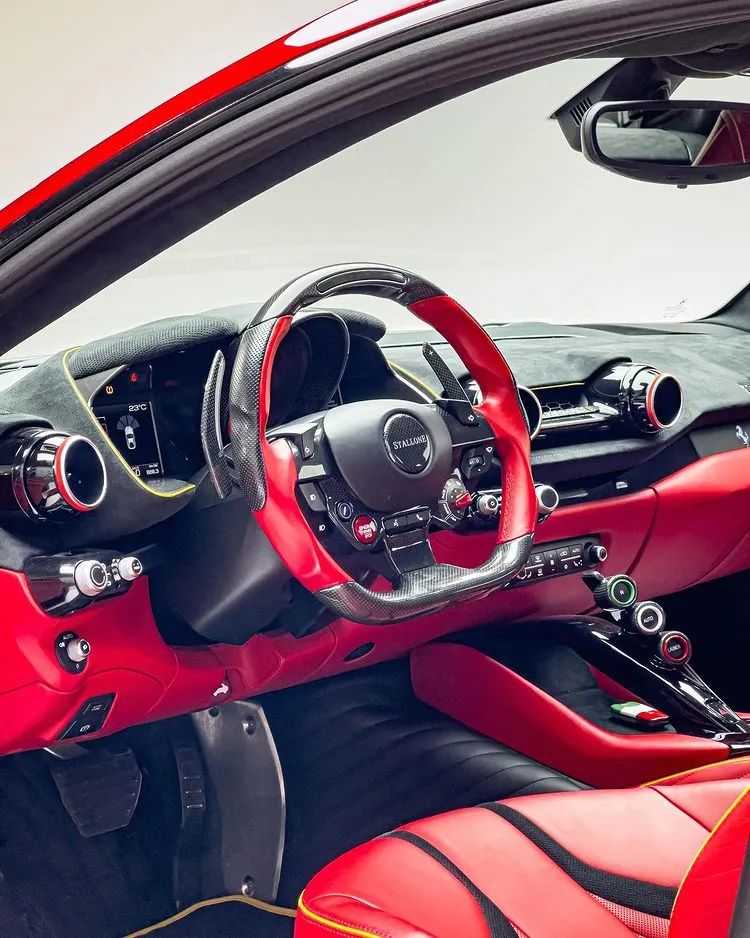 法拉利0-200加速10秒,法拉利新款V12