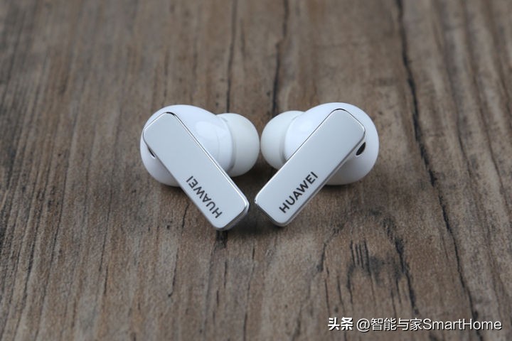 华为freebudspro和airpodspro,华为freebudspro和华为freebuds4