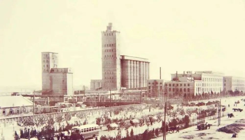 石家庄为什么叫开国第一城,石家庄被称为什么之城