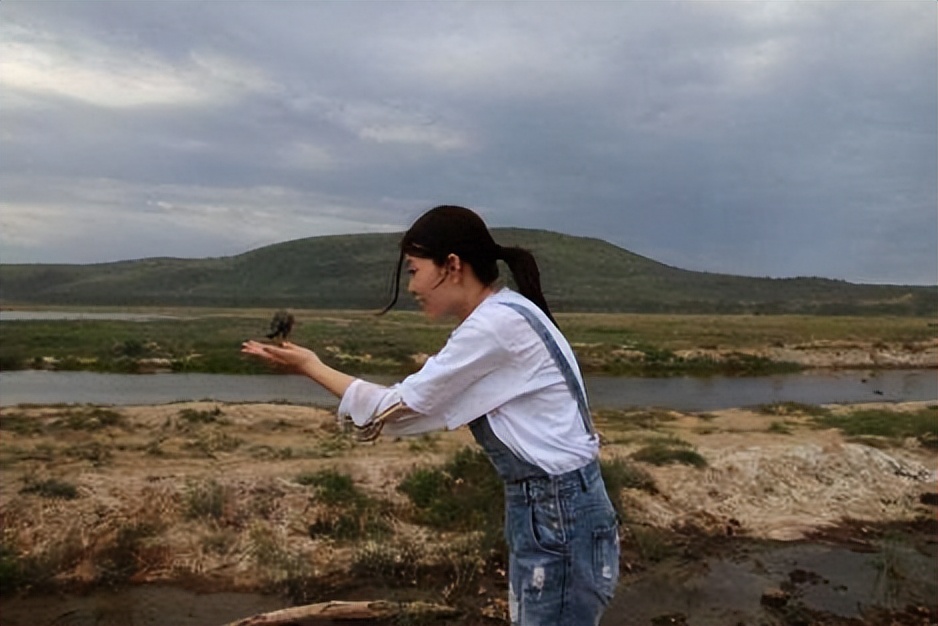 我，恋爱脑，32岁带10岁娃嫁日本老公，他帮我还百万负债，很贴心