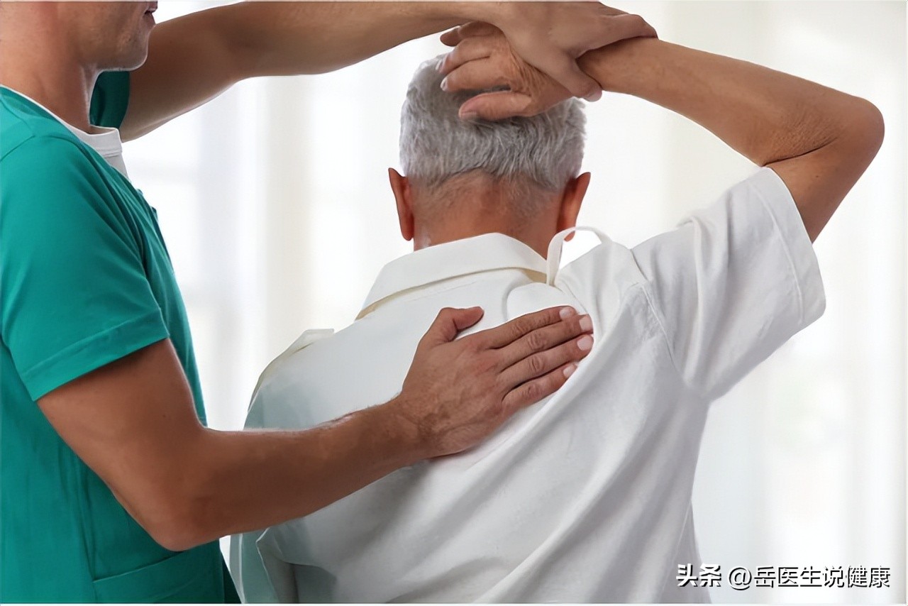 肺癌引起肩疼和一般肩疼区别,肩痛可能是肺癌早期