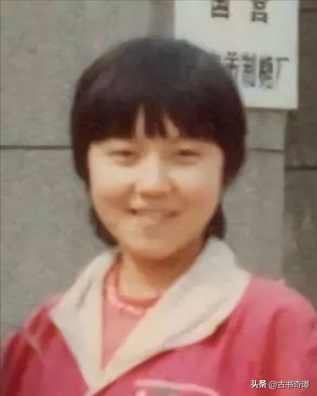 闫妮面部表情僵硬说话阴阳怪气,少年派闫妮面部怎么僵硬呢