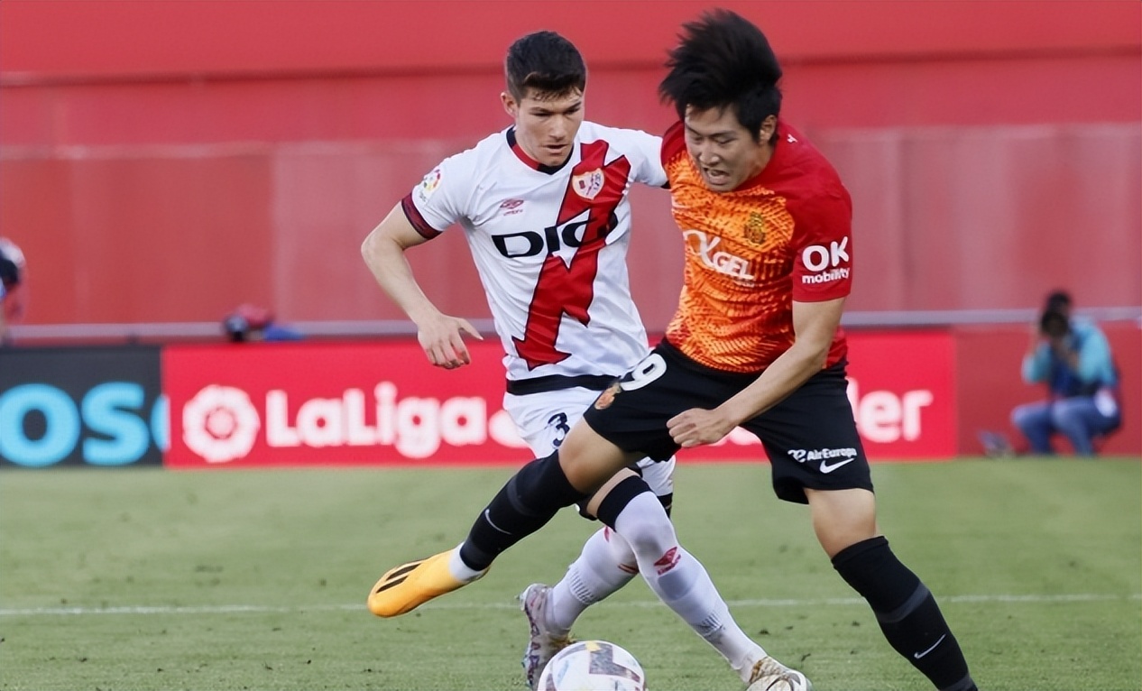 李康仁赛季最后一战马略卡队3：0胜巴耶卡诺队