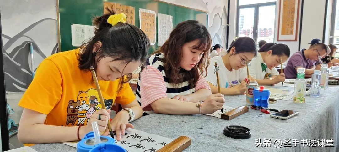 中小学毛笔书法教与练系列,毛笔书法教学技巧培训班