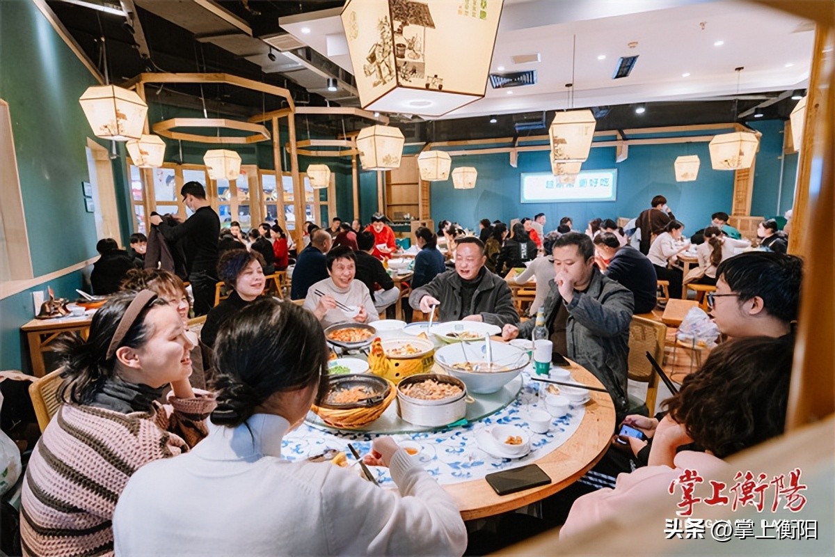 兔飞猛进向未来,兔飞猛进万事兴