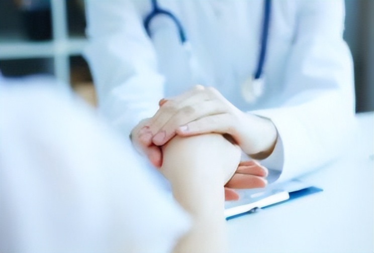 27岁应该检查tct还是hpv,女性查出hpv52感染需要夫妻同治吗