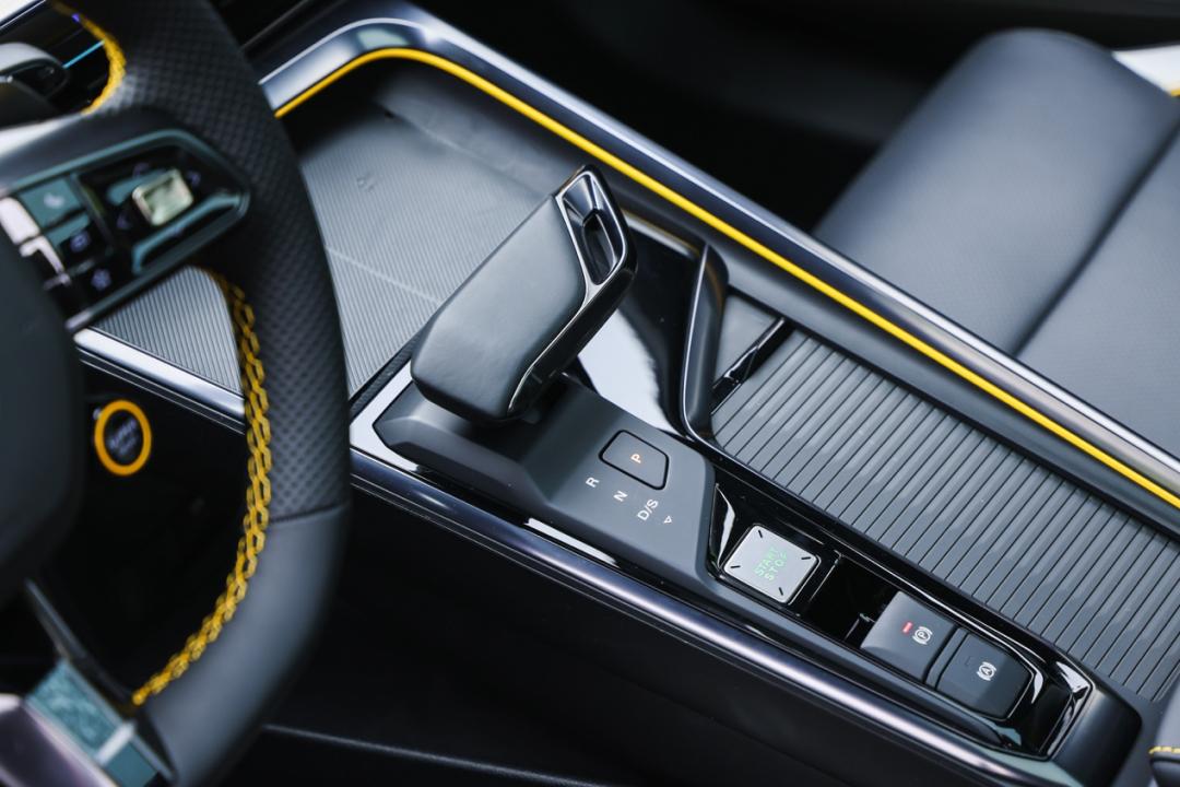 mg5天蝎座体验感,mg5天蝎座露真容