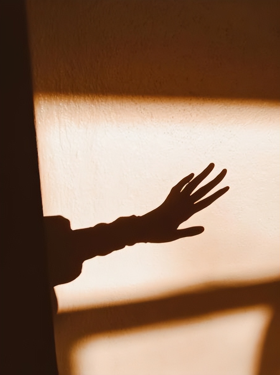 窗帘做成防水无纺布好吗,窗帘可以防紫外线吗