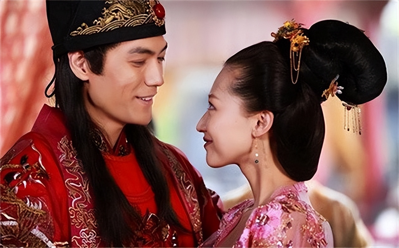 假太监让皇后陪葬,哪个皇帝死后让皇后陪葬