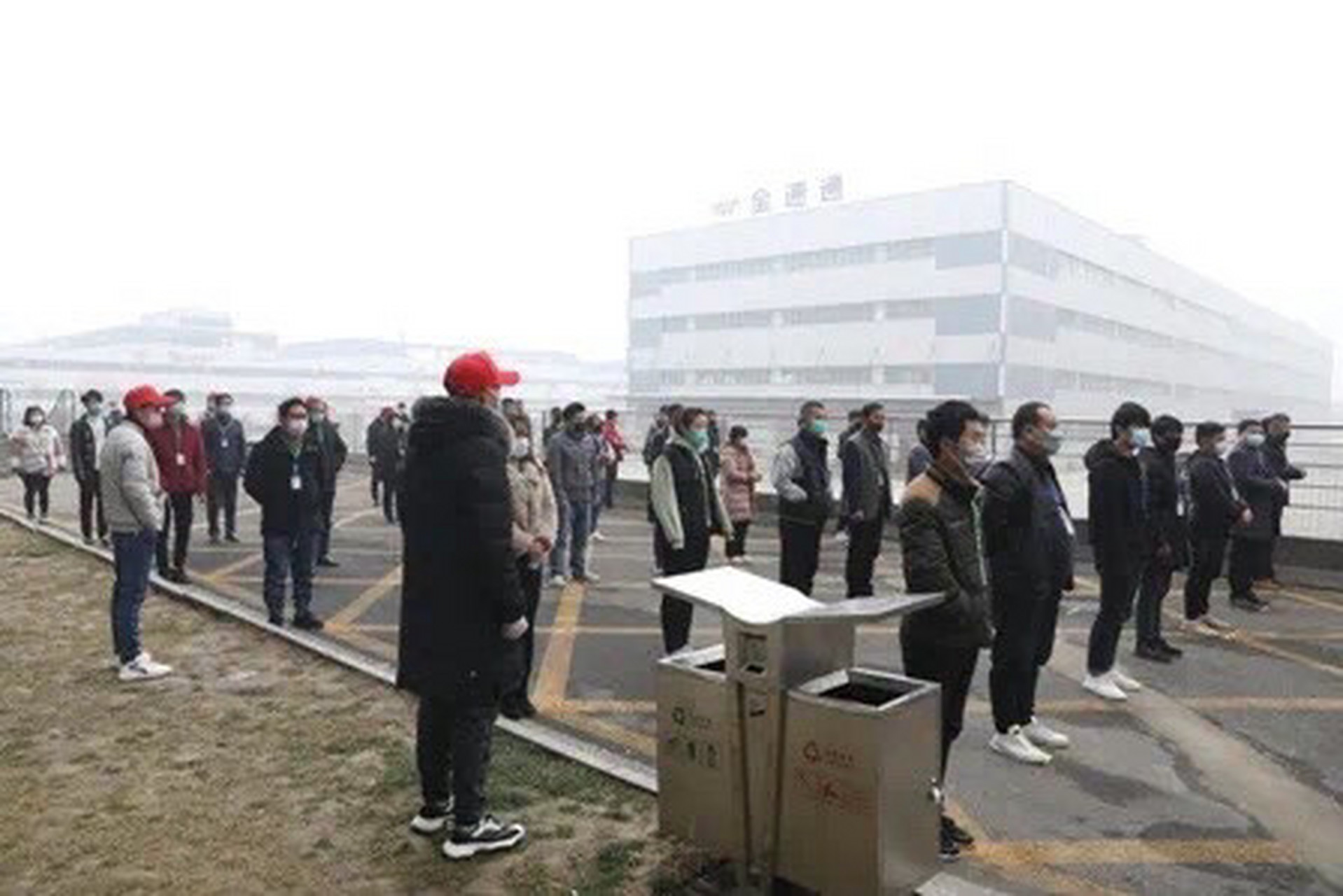 比亚迪和富士康哪个上班更累,被比亚迪挖走富士康员工现状