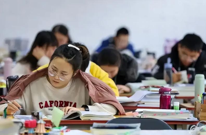 女研究生用眼过度,女子考研用眼过度