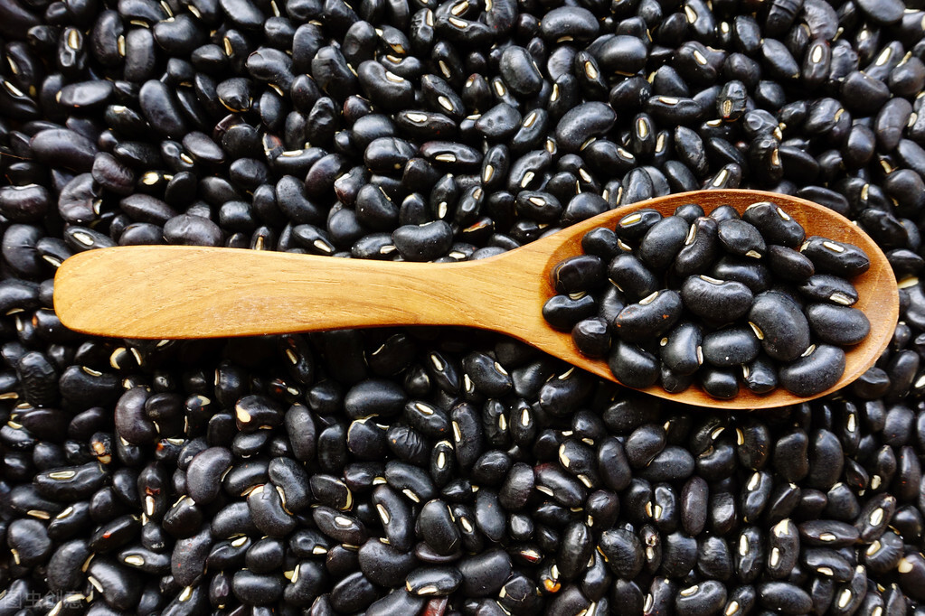 为什么有的人子宫内膜生长得慢,为什么有的人子宫内膜薄