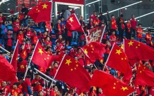 我为足球而痴狂作文,我为足球狂作文