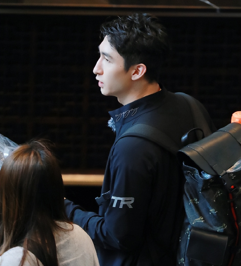 《桃花坞2》路透图已出，奥运冠军加盟，传孟子义、张翰将回归