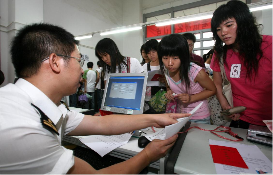 报关员赚钱嘛,报关员赚得多吗